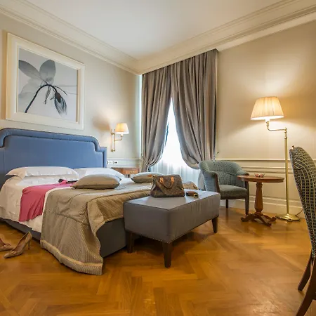 Hotel Corona d'Oro-3