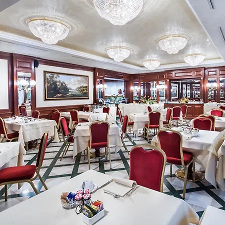 Royal Hotel Carlton-2